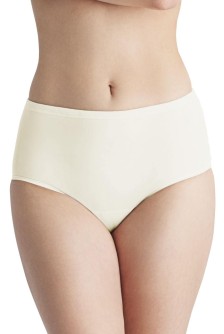 Šortai model 108462 Mewa