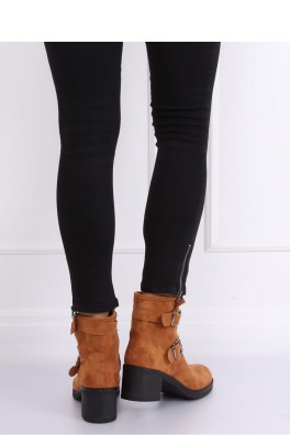 Batai su kulnu model 136848 Inello