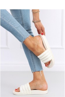 Šlepetės model 163586 Inello