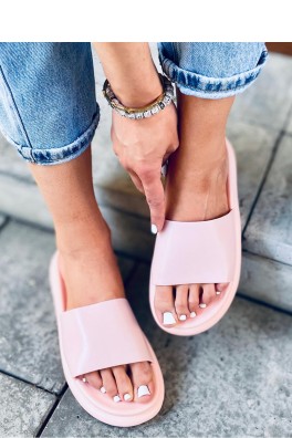 Šlepetės model 166532 Inello