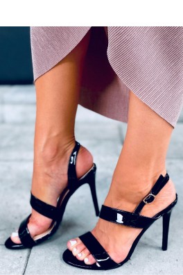 Sandalai su kulnu model 167437 Inello