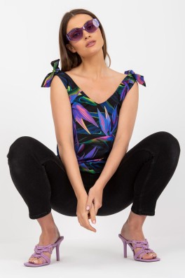 Viršuje model 168343 Rue Paris