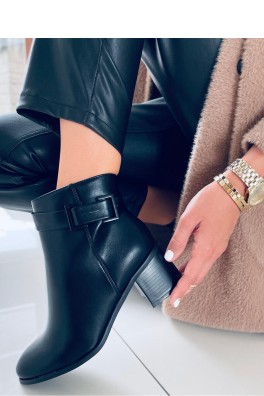 Batai su kulnu model 170323 Inello