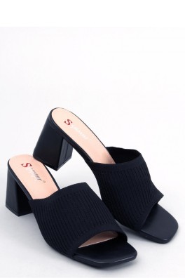 Šlepetės model 177298 Inello