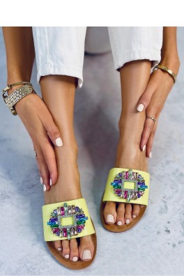 Šlepetės model 177823 Inello