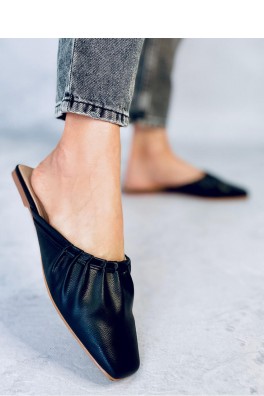 Šlepetės model 178842 Inello