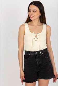 Viršuje model 181558 Badu