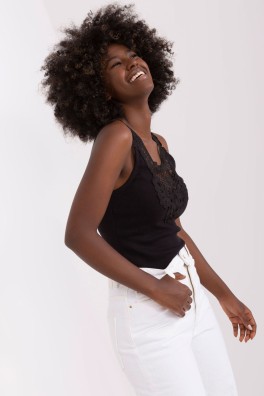 Viršuje model 183477 Och Bella