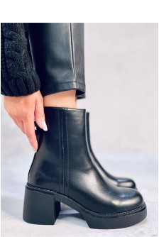 Batai su kulnu model 187370 Inello