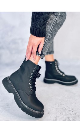 Traperio batai model 187384 Inello