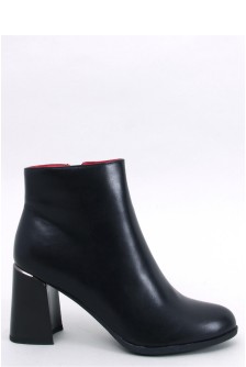 Batai su kulnu model 188620 Inello