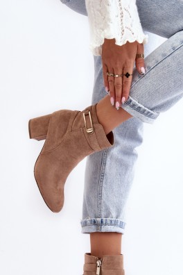 Batai su kulnu model 189126 Step in style