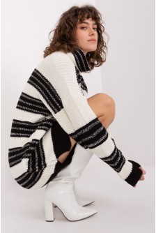 Dieninė suknelė model 190781 Badu