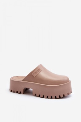 Šlepetės model 194120 Step in style