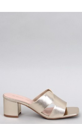 Šlepetės model 195132 Inello