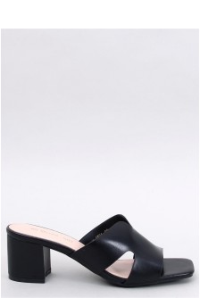 Šlepetės model 195134 Inello