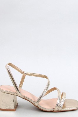 Sandalai su kulnu model 196075 Inello