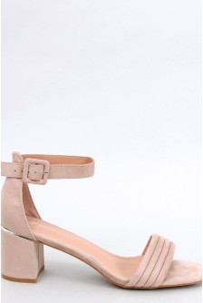 Sandalai su kulnu model 196076 Inello
