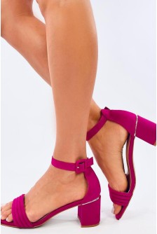 Sandalai su kulnu model 196077 Inello