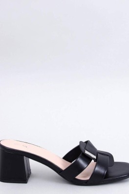 Šlepetės model 196522 Inello