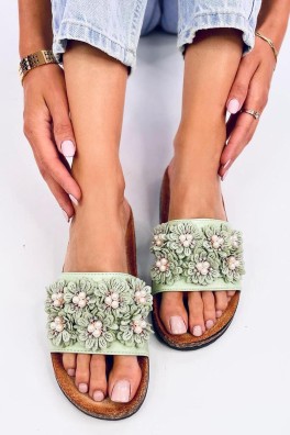 Šlepetės model 197260 Inello