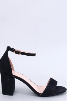 Sandalai su kulnu model 197276 Inello