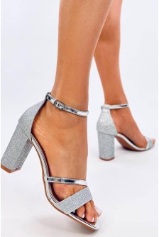 Sandalai su kulnu model 197307 Inello