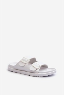 Šlepetės model 197415 Step in style