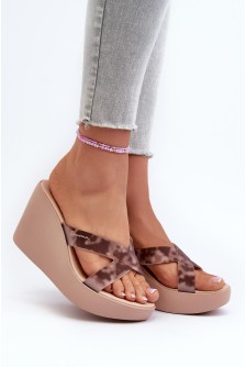 Šlepetės model 197719 Step in style