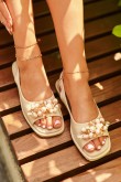 Sandalai model 198411 Step in style