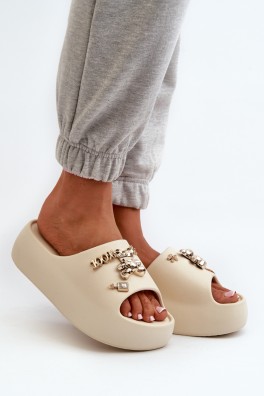 Šlepetės model 198426 Step in style