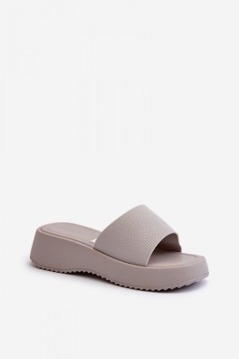 Šlepetės model 198445 Step in style