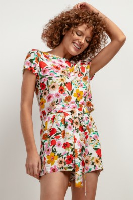 Šortai model 198556 Tessita