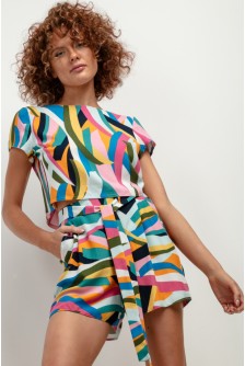 Šortai model 198557 Tessita