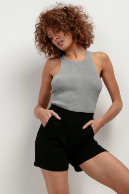 Šortai model 198562 Tessita