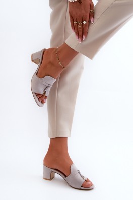 Šlepetės model 198671 Step in style