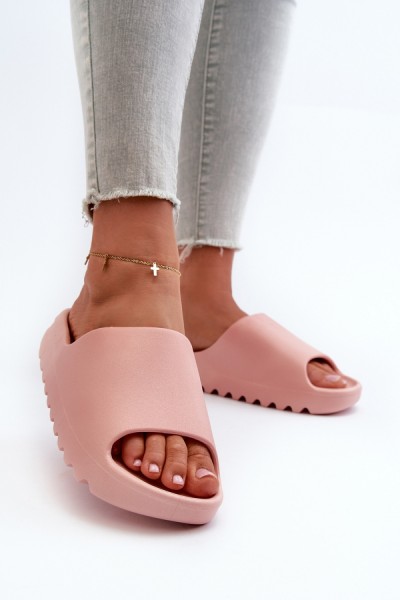 Šlepetės model 198694 Step in style