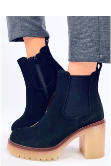 Batai su kulnu model 200636 Inello