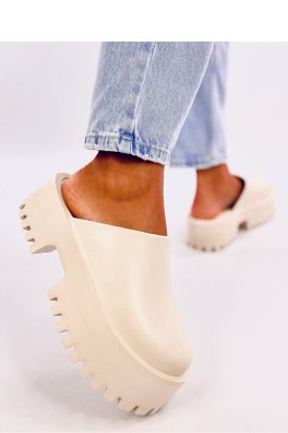 Šlepetės model 200759 Inello