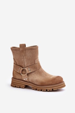 Batai model 201222 Step in style