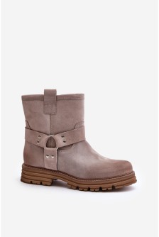 Batai model 201223 Step in style