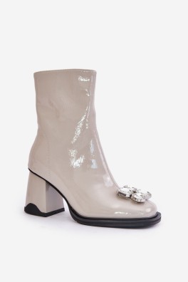 Batai su kulnu model 202049 Step in style