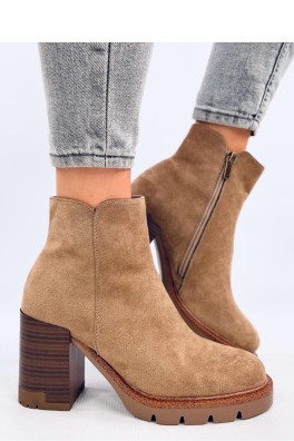 Batai su kulnu model 202142 Inello