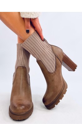 Batai su kulnu model 202344 Inello