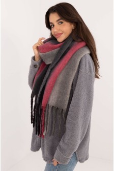 Šalikas model 203182 AT