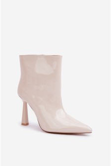 Batai su kulnu model 204684 Step in style