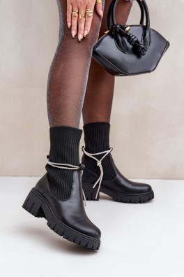 Batai su kulnu model 204709 Step in style