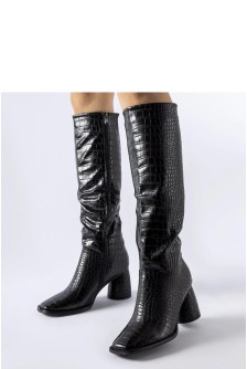 Batai su kulnu model 204726 Solea