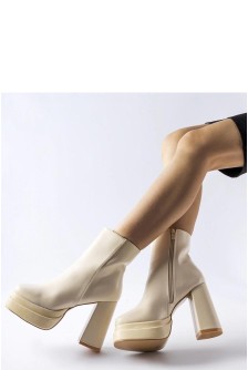 Batai su kulnu model 204728 Solea