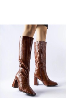 Batai su kulnu model 204729 Solea